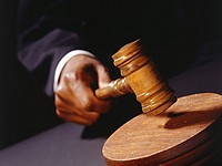 Единственное письмо Трумпельдора на иврите выставлено на аукцион. Суд остановил его продажу Единственное письмо Трумпельдора на иврите выставлено на аукцион. Суд остановил его продажу