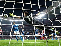 Эктор Эррера головой отправил мяч в угол ворот 2:2 Эктор Эррера головой отправил мяч в угол ворот 2:2