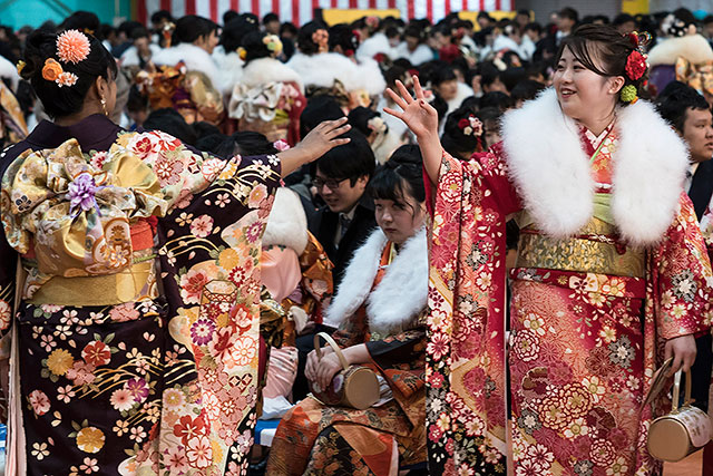 Сэйдзин но хи: День совершеннолетия в Токио (ФОТО)