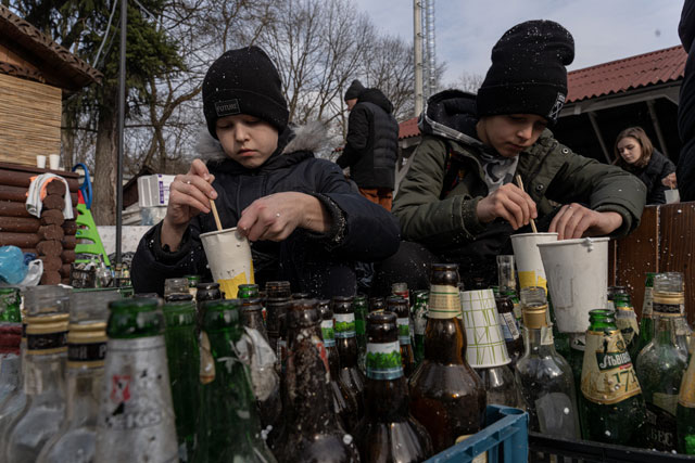 Molotov Cocktail Ukraine Tank