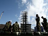 Бойцы Свободной армии Сирии, крупнейшей повстанческой группировки страны, угрожают с 3 сентября наносить удары по объектам гражданской авиации в Дамаске и Алеппо Бойцы Свободной армии Сирии, крупнейшей повстанческой группировки страны, угрожают с 3 сентября наносить удары по объектам гражданской авиации в Дамаске и Алеппо
