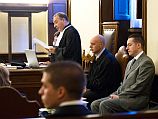 Бывший камердинер Бенедикта XVI получил полтора года за кражу секретных документов Бывший камердинер Бенедикта XVI получил полтора года за кражу секретных документов