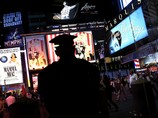 Офицер полиции Нью-Йорка планировал похищать и есть женщин Офицер полиции Нью-Йорка планировал похищать и есть женщин