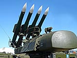 Самоходная огневая установка ЗРК "Бук-М1-2" на авиасалоне МАКС-2005 Самоходная огневая установка ЗРК "Бук-М1-2" на авиасалоне МАКС-2005