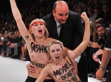 Акция FEMEN в Париже. 26 сентября 2013 года Акция FEMEN в Париже. 26 сентября 2013 года