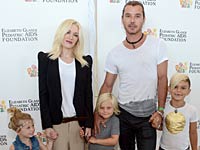 Гвен Стефани и Гэвин Россдейл с детьми Гвен Стефани и Гэвин Россдейл с детьми