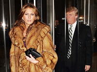 Меланья Кнавс и Дональд Трамп. Декабрь 2004 года Меланья Кнавс и Дональд Трамп. Декабрь 2004 года