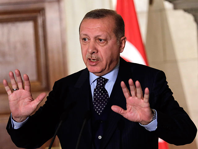 Эрдоган заявил, что турецкие вооруженные силы могут войти в Африн "в любой момент"