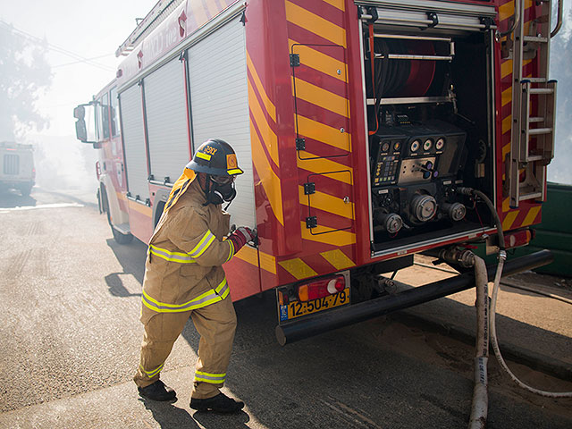 Пять человек пострадали в пожаре в Эльаде  