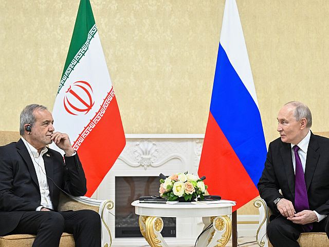 Путин встретился с президентом Ирана Масудом Пезешкианом в Туркменистане