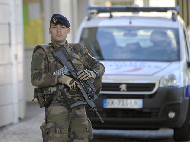  Во Франции задержаны двое возможных сообщников террориста из Терба