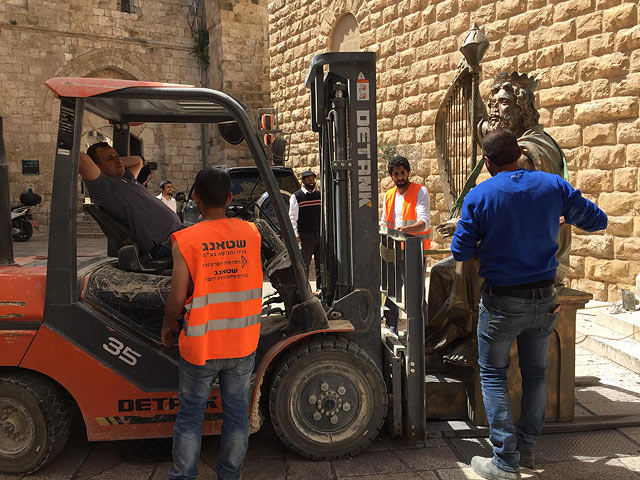 Демонтаж памятника Царю Давиду, 27 марта 2018 года