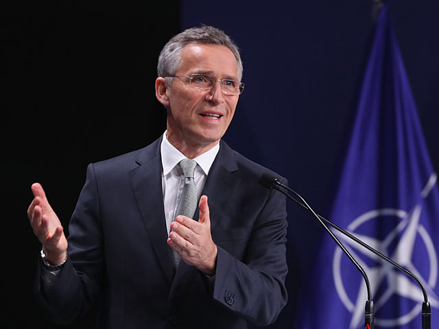 NATO вышлет семь российских дипломатов  