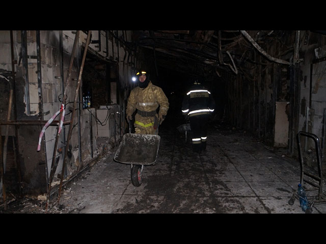 На месте пожара в Кемерове