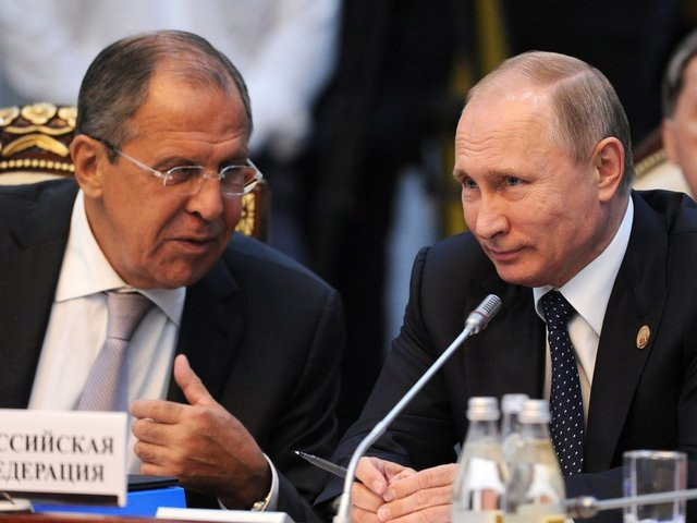 Сергей Лавров и Владимир Путин в сентябре 2016 года