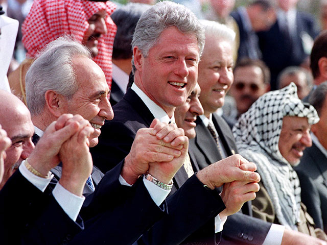 Шимон Перес и Билл Клинтон в 1996-м году