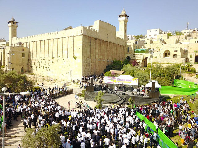 Более 40 тысяч израильтян посетили Хеврон в первые дни праздника Песах  