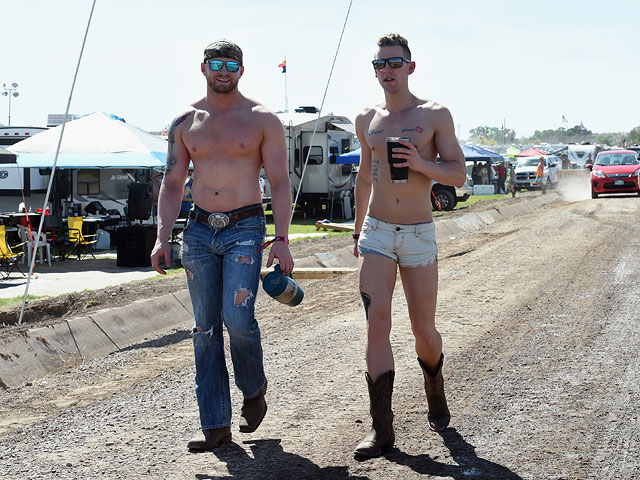 Country Thunder: крупнейший музыкальный фестиваль в Аризоне