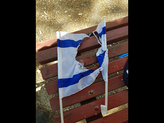 В Иерусалиме задержаны трое подозреваемых в сожжении флага Израиля  