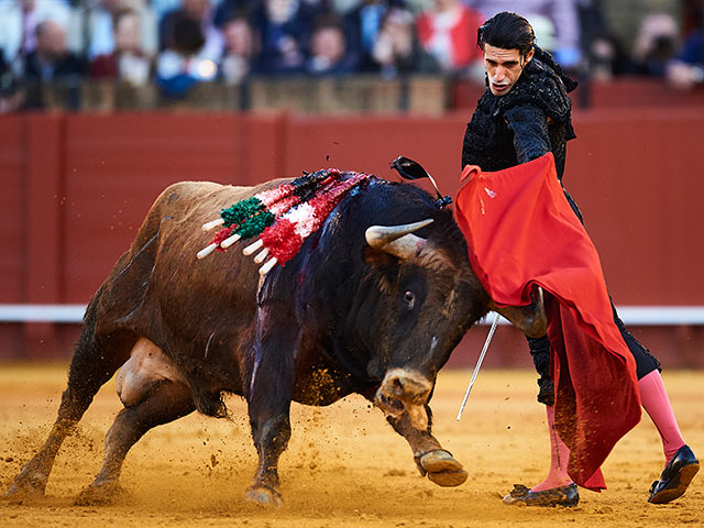 Feria de Abril: коррида на фестивале в Севилье