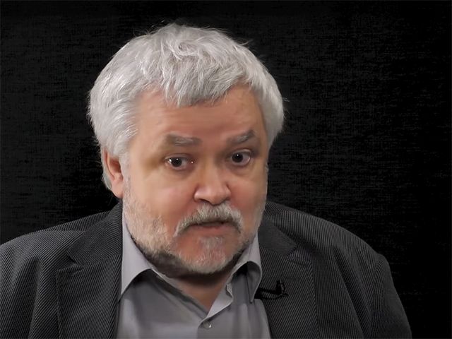 Лингвист Максим Кронгауз продолжить работать в РГГУ  