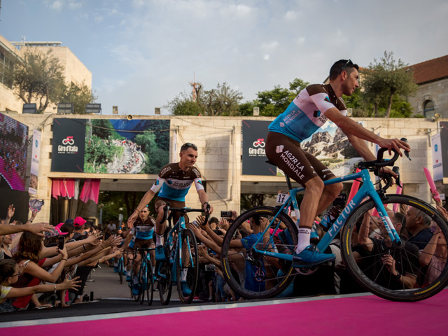 Велогонка "Джиро д'Италия" впервые в Израиле. Фоторепортаж с церемонии открытия
