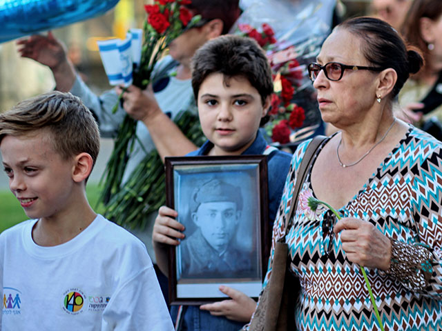 Акция "Бессмертный полк" в Петах-Тикве