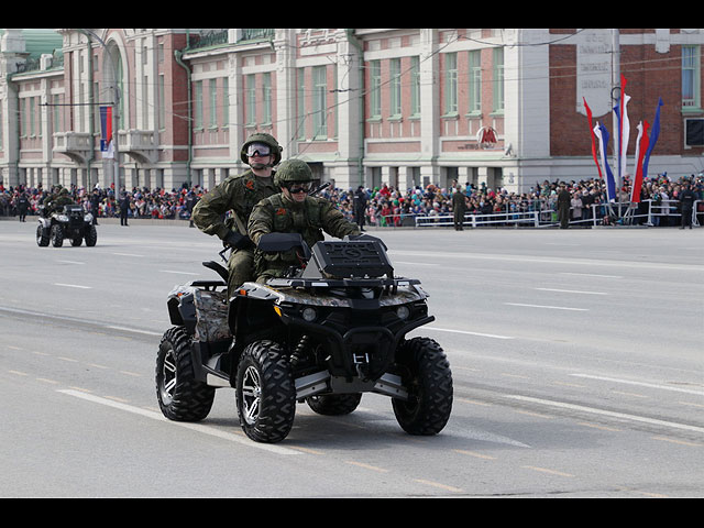 Парады победы в России