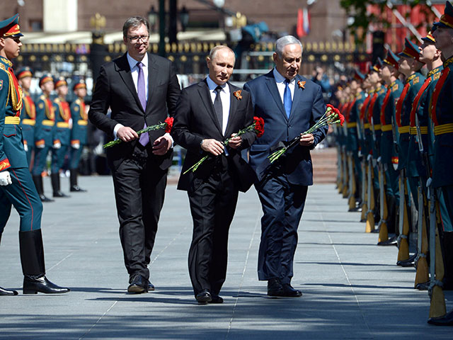 Биньямин Нетаниягу и Владимир Путин в Москве. 9 мая 2018 года