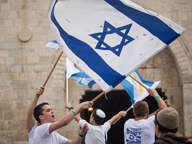 "Танец с флагами" в День воссоединения Иерусалима
