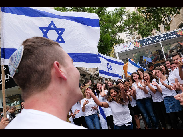 "Танец с флагами" в День воссоединения Иерусалима