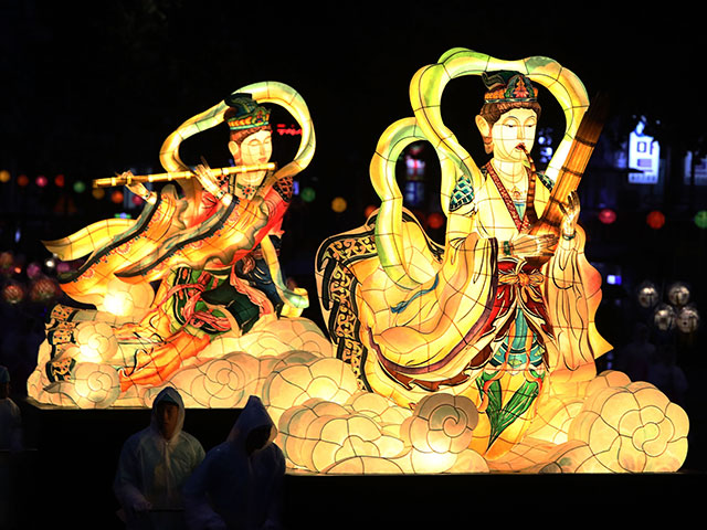 День рождения Будды: фестиваль огней в Сеуле