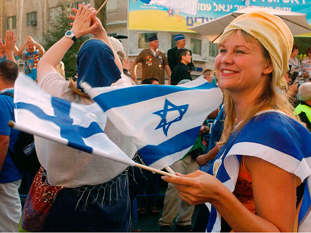 Около 5 тысяч христиан со всего мира принимают участие в "Марше народов" в Иерусалиме  