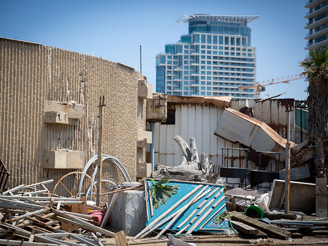 В Тель-Авиве начался демонтаж здания дискотеки "Дольфи"  