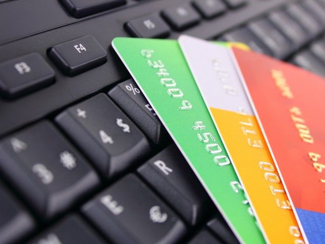 Жителю Хеврона предъявлено обвинение в мошенничестве с кредитными картами  