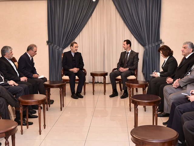 Башар Асад во время встречи с представителями иранского руководства