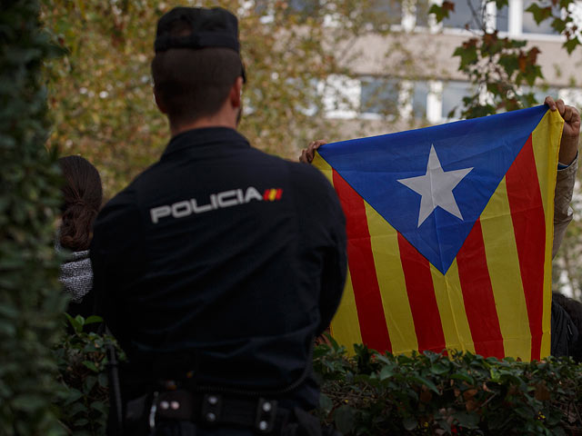 Новое правительство Каталонии принесло присягу