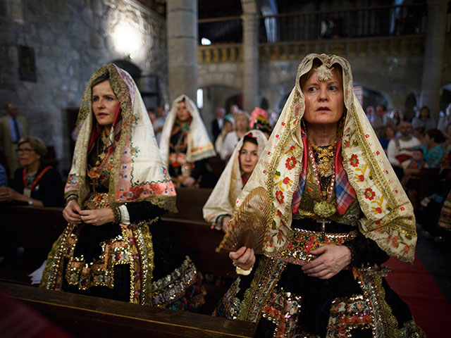 Праздник Тела и Крови Христовых: красочное шествие в Испании