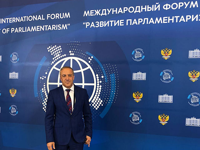 Депутаты Хасон и Развозов защищают Израиль на парламентском форуме в Москве