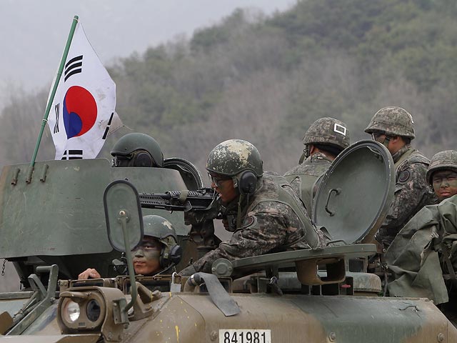 США приостановили подготовку к совместным учениям с Южной Кореей