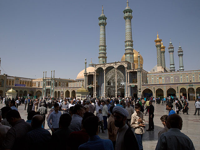 В Тегеране на фоне падения курса риала возобновились массовые акции протеста
