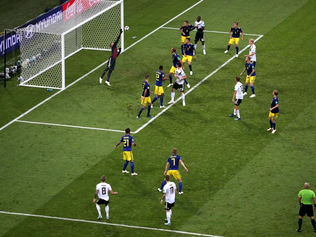 Немцев могут наказать за празднование победного гола в матче со шведами