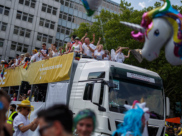 Christopher Street Day: юбилейный парад в Берлине  