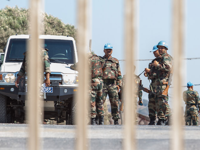 Миротворцы из состава Сил ООН по наблюдению за разоружением (UNDOF) на сирийско-израильской границе