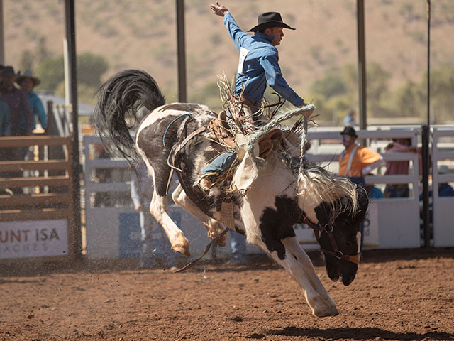 "Isa Rodeo": юбилейные соревнования в Австралии