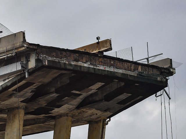 Обрушение моста в Генуе: уточненные данные о жертвах