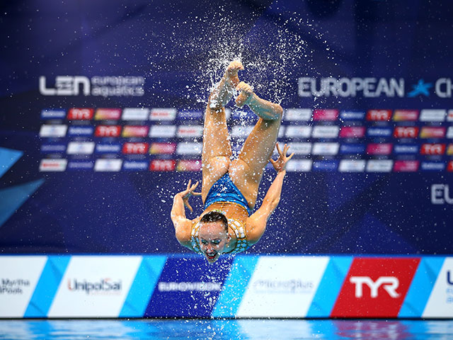 Соревнование по синхронному плаванию на чемпионате Европы