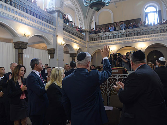  Нетаниягу посетил синагогу Вильнюса и почтил память Джона Маккейна