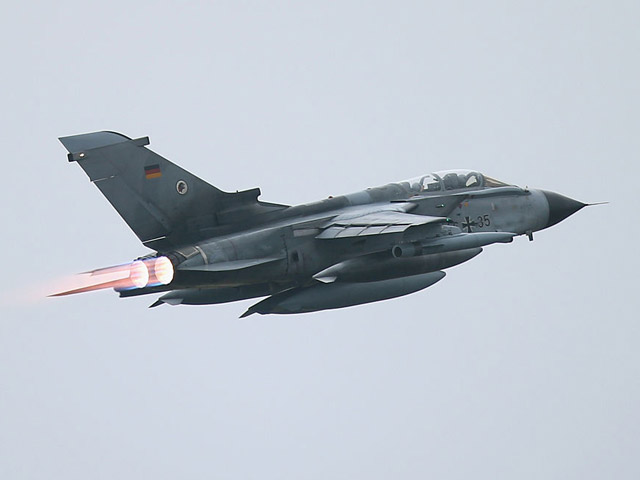 Истребитель Tornado германских ВВС