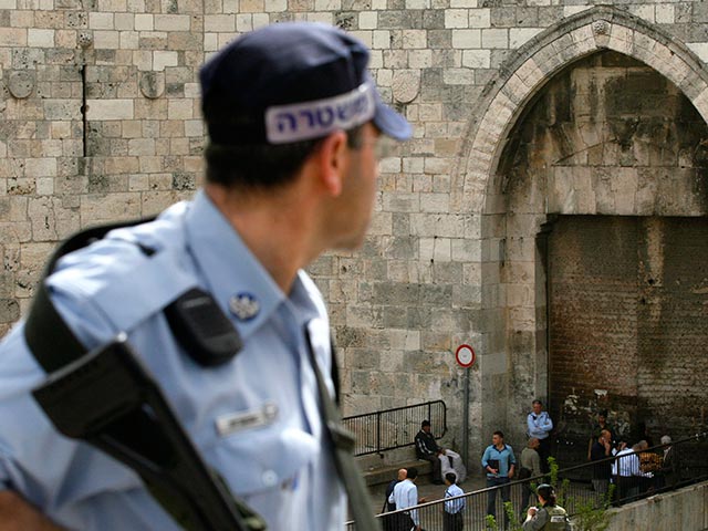 На Храмовой горе задержаны пять человек, пристававших к евреям